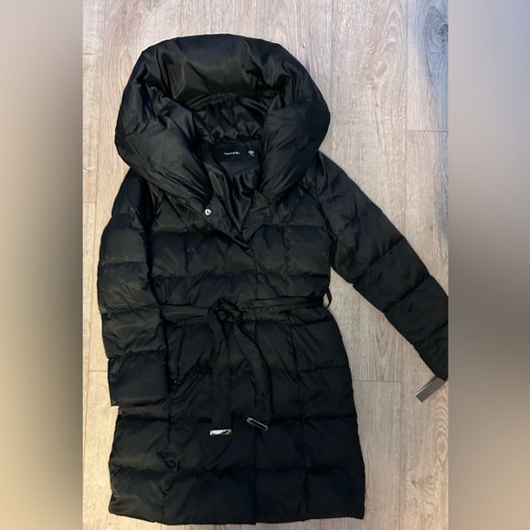 Tahari Jackets & Blazers - NWT TAHARI ladies coat size small black